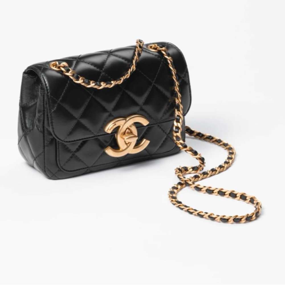Chanel mini flap bag